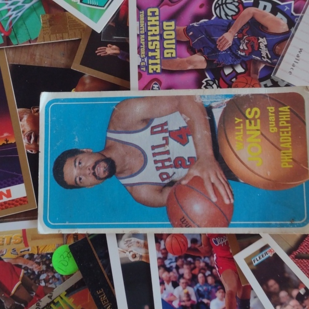 Assorted Basketball Trading Cards - Picture 2 of 6